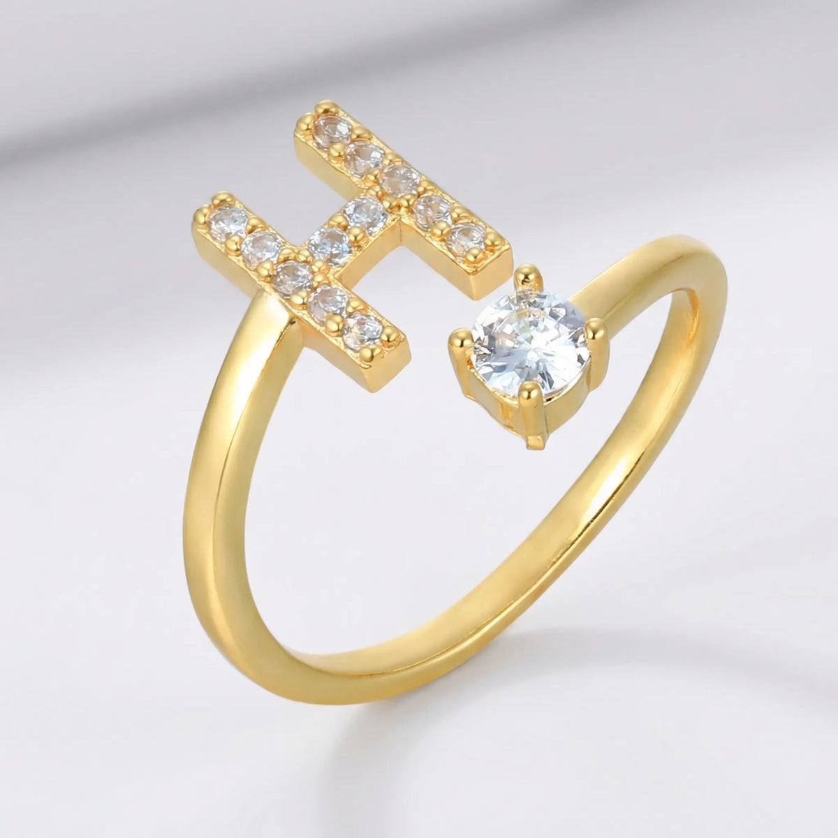 Isla Personalized Initial Ring