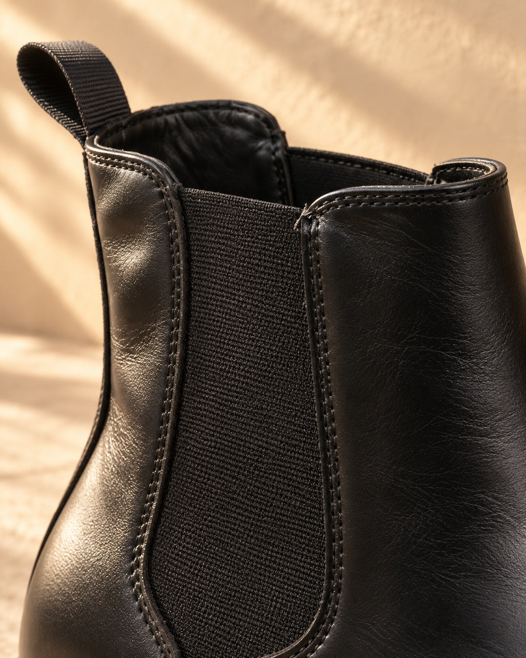 Finley Hidden-Lift Chelsea Boots - Black