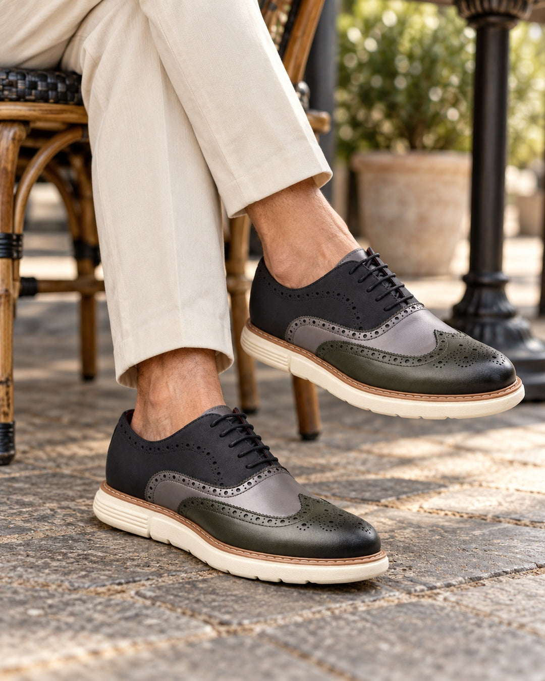 Bellamy Wingtip Brogue Oxford Shoes in Indigo Blue - on foot